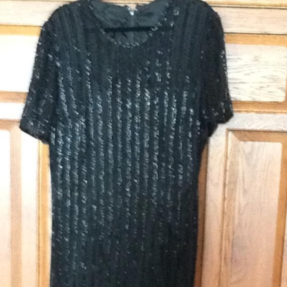 XL Black dress with beading Knee length - Picture 2 of 2